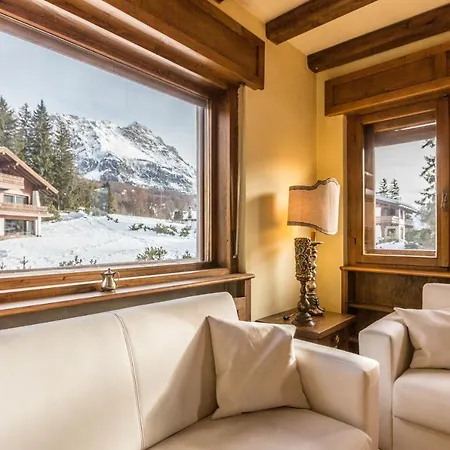 Cantore, Cortina By Short Holidays Appartamento *