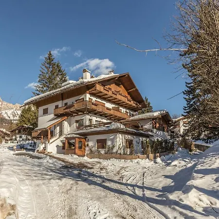 Lejlighed Cantore, Cortina By Short Holidays *