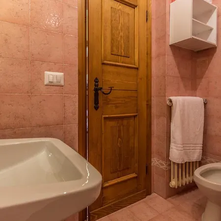 Cantore, Cortina By Short Holidays * Cortina dʼAmpezzo