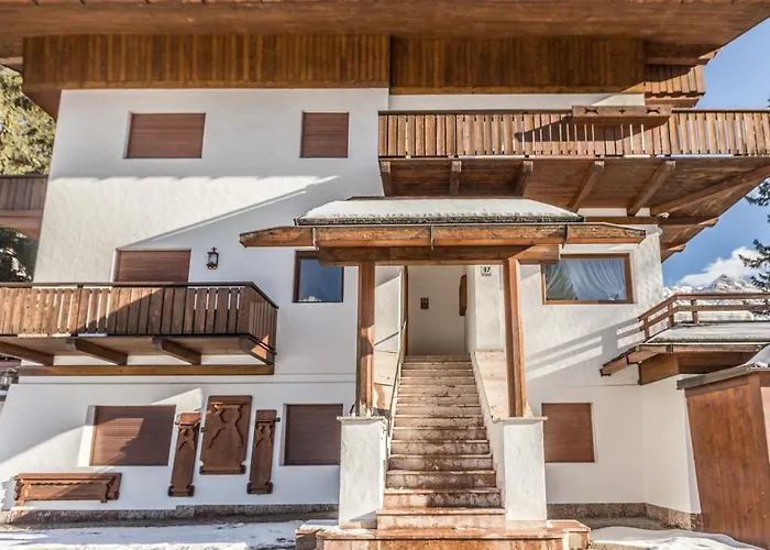 Cantore, Cortina By Short Holidays * Cortina d'Ampezzo