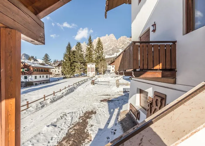Apartment Cantore, Cortina By Short Holidays *