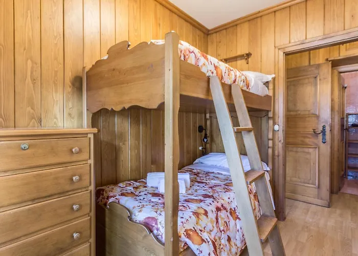 Cantore, Cortina By Short Holidays