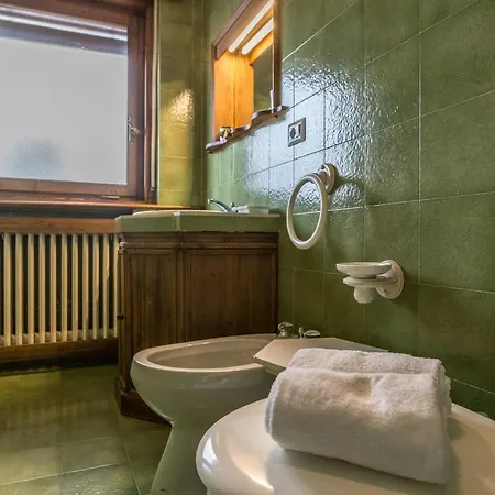 Cantore, Cortina By Short Holidays * Cortina dʼAmpezzo