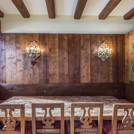 Apartment Cantore, Cortina By Short Holidays