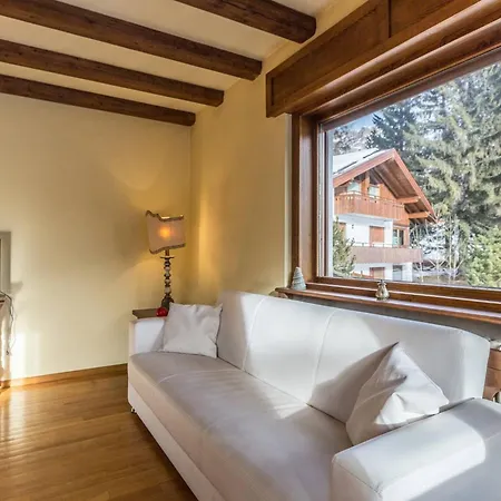 Daire Cantore, Cortina By Short Holidays *