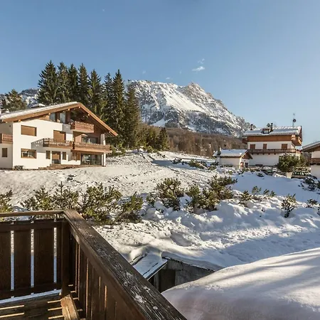 Cantore, Cortina By Short Holidays Lägenhet Cortina dʼAmpezzo