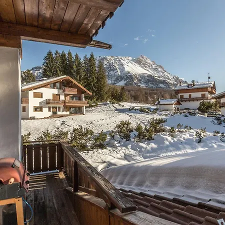 Daire Cantore, Cortina By Short Holidays *